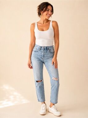 Denim Forum The Joni High-Rise Loose Medium Light Wash Jeans / Distressed